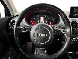 AUDI - A3 - 2015/2015 - Preta - R$ 88.900,00