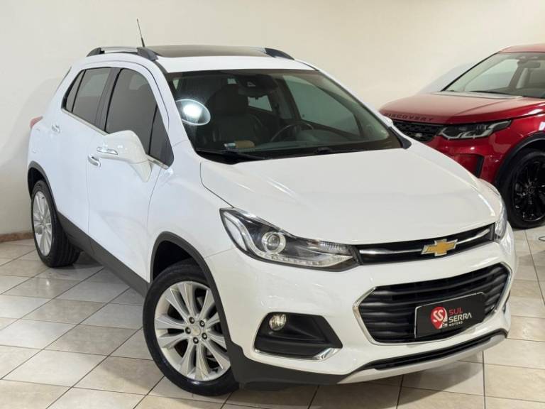 CHEVROLET - TRACKER - 2018/2019 - Branca - R$ 93.900,00