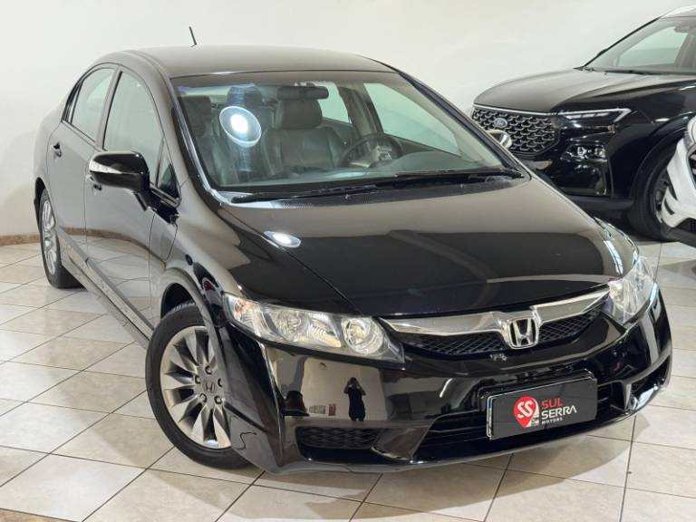 HONDA - CIVIC - 2010/2010 - Preta - R$ 55.900,00