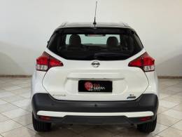 NISSAN - KICKS - 2017/2018 - Branca - R$ 83.900,00