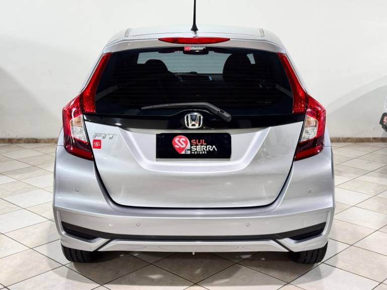 HONDA - FIT - 2018/2018 - Prata - R$ 76.900,00