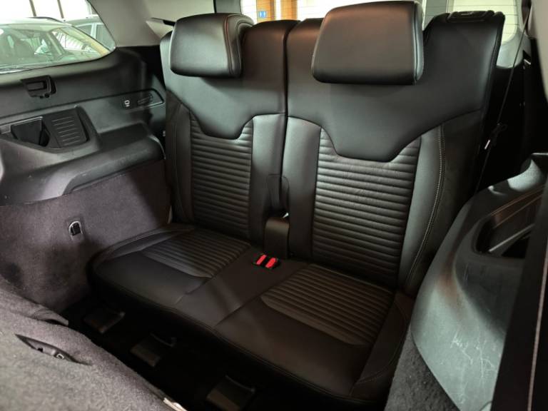 JEEP - COMMANDER - 2023/2023 - Dourada - R$ 167.900,00