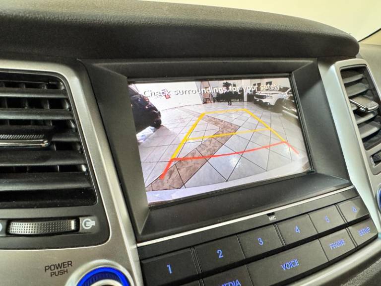 HYUNDAI - TUCSON - 2021/2022 - Branca - R$ 122.900,00