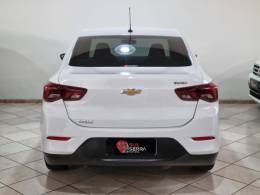 CHEVROLET - ONIX - 2022/2023 - Branca - R$ 81.900,00