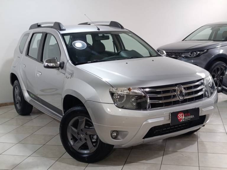 RENAULT - DUSTER - 2013/2014 - Prata - R$ 55.900,00