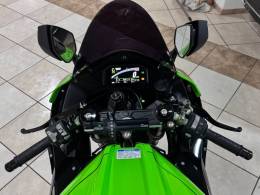 KAWASAKI - NINJA ZX-10R - 2022/2022 - Verde - R$ 92.900,00