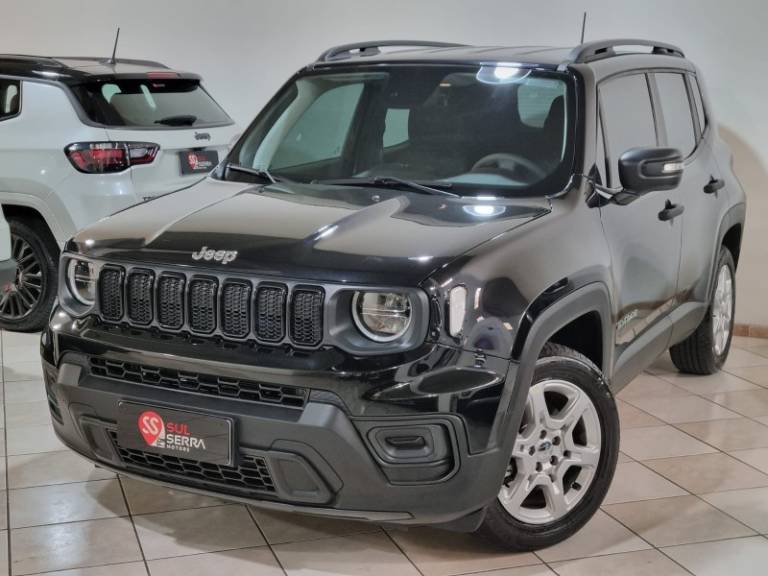 JEEP - RENEGADE - 2023/2024 - Preta - R$ 121.900,00