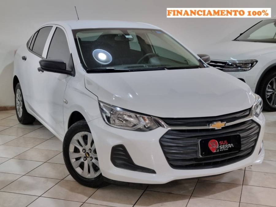 CHEVROLET - ONIX - 2022/2023 - Branca - R$ 76.900,00
