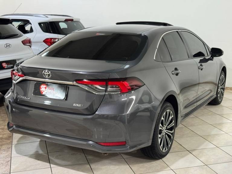 TOYOTA - COROLLA - 2023/2023 - Cinza - R$ 154.900,00