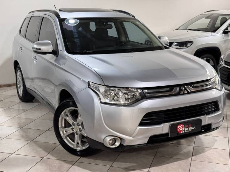 MITSUBISHI - OUTLANDER - 2014/2014 - Prata - R$ 69.900,00