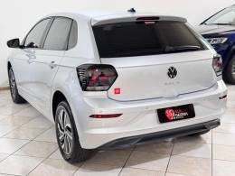 VOLKSWAGEN - POLO - 2024/2025 - Prata - R$ 110.900,00