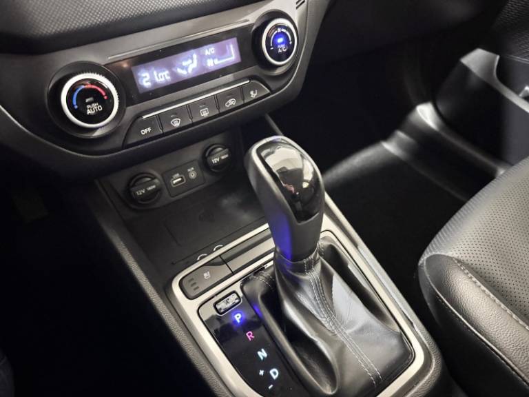 HYUNDAI - CRETA - 2020/2021 - Prata - R$ 107.900,00
