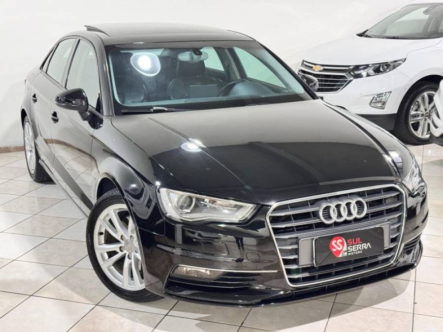 AUDI - A3 - 2015/2015 - Preta - R$ 88.900,00