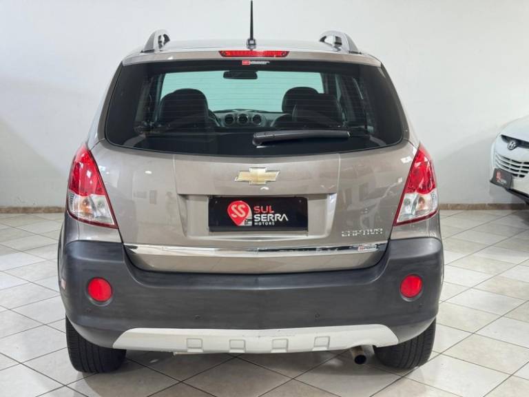 CHEVROLET - CAPTIVA - 2012/2013 - Cinza - R$ 45.900,00