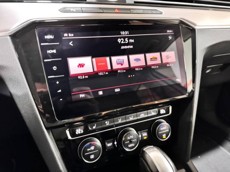 VOLKSWAGEN - PASSAT - 2018/2018 - Branca - R$ 149.900,00