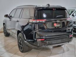 JEEP - COMMANDER - 2022/2023 - Preta - R$ 209.900,00