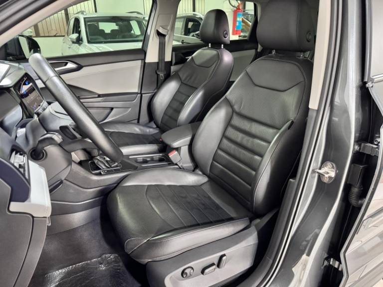 VOLKSWAGEN - TAOS - 2021/2022 - Cinza - R$ 126.900,00