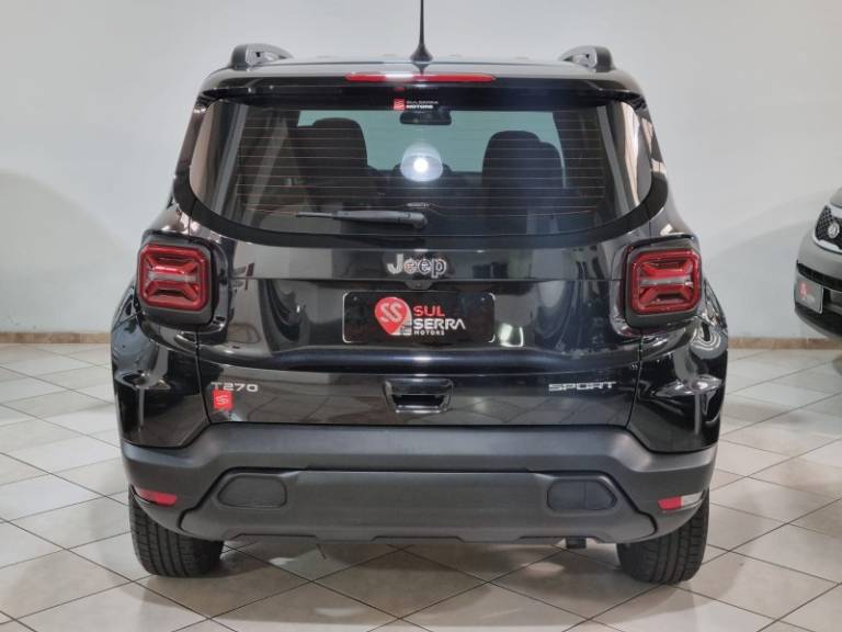 JEEP - RENEGADE - 2023/2024 - Preta - R$ 121.900,00