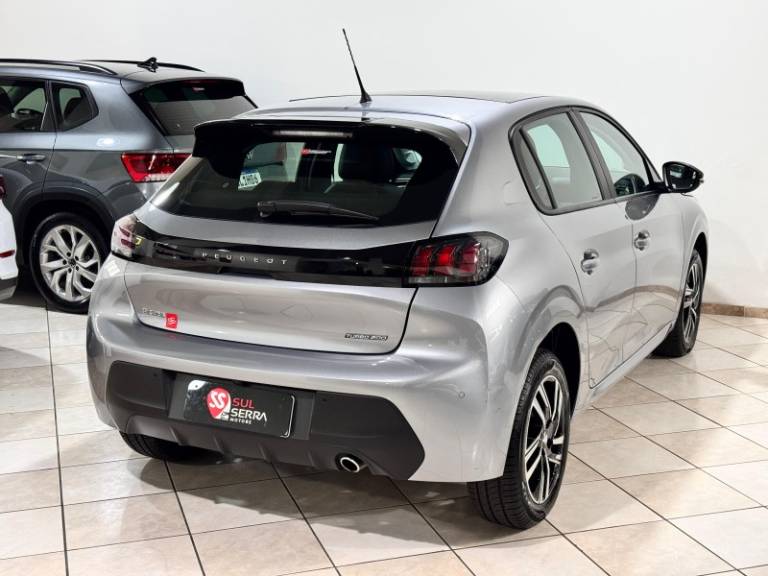 PEUGEOT - 208 - 2024/2024 - Cinza - R$ 104.900,00
