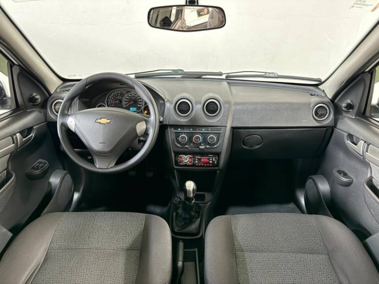 CHEVROLET - CELTA - 2014/2015 - Branca - R$ 36.900,00