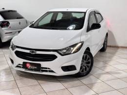 CHEVROLET - ONIX - 2020/2021 - Branca - R$ 62.900,00