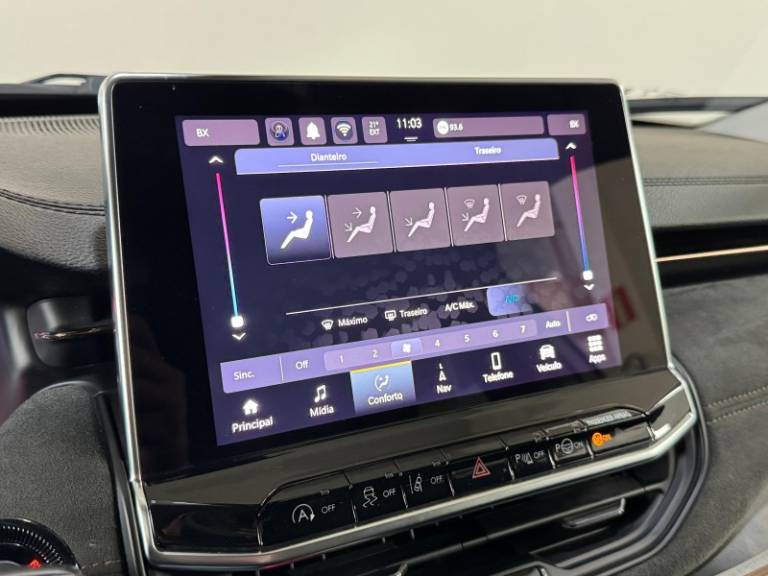 JEEP - COMMANDER - 2023/2023 - Dourada - R$ 167.900,00
