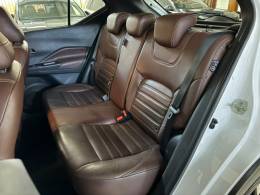 NISSAN - KICKS - 2017/2018 - Branca - R$ 83.900,00