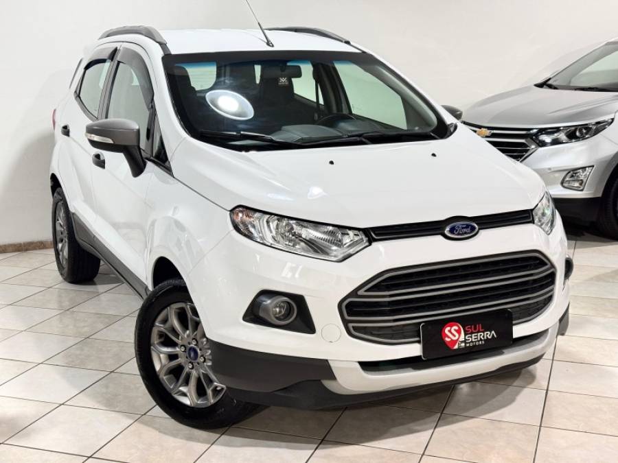 FORD - ECOSPORT - 2015/2016 - Branca - R$ 59.900,00