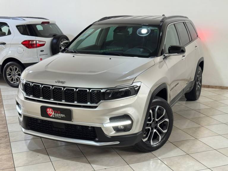 JEEP - COMMANDER - 2023/2023 - Dourada - R$ 167.900,00