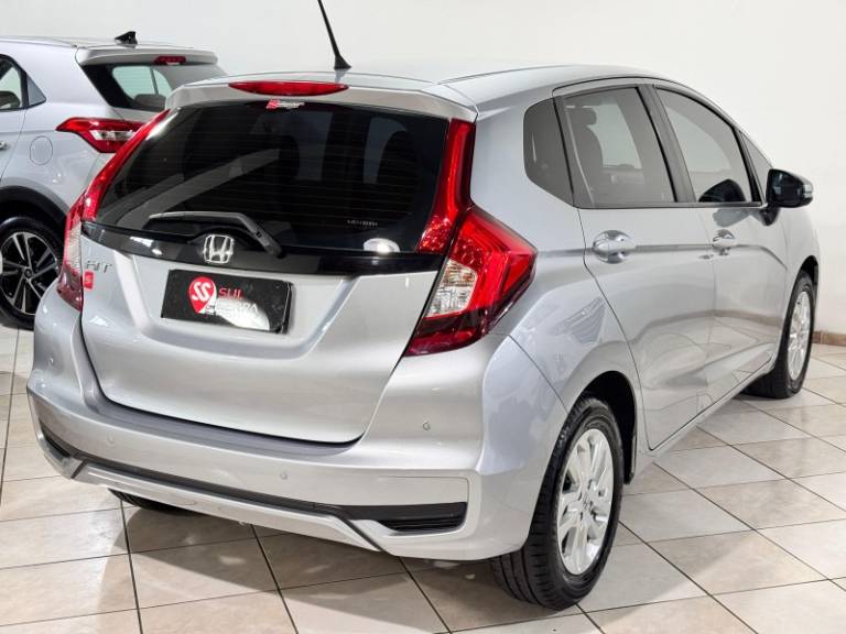 HONDA - FIT - 2018/2018 - Prata - R$ 76.900,00