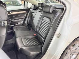 VOLKSWAGEN - PASSAT - 2018/2018 - Branca - R$ 149.900,00