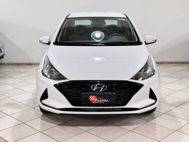 HYUNDAI - HB20S - 2021/2022 - Branca - R$ 79.900,00