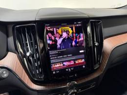 VOLVO - XC60 - 2021/2022 - Azul - R$ 236.900,00