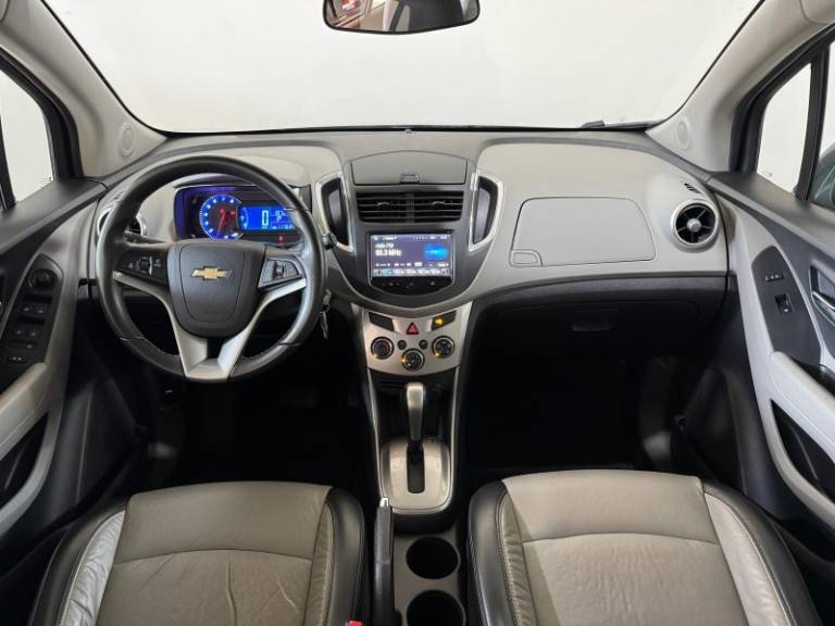 CHEVROLET - TRACKER - 2015/2015 - Cinza - R$ 68.900,00