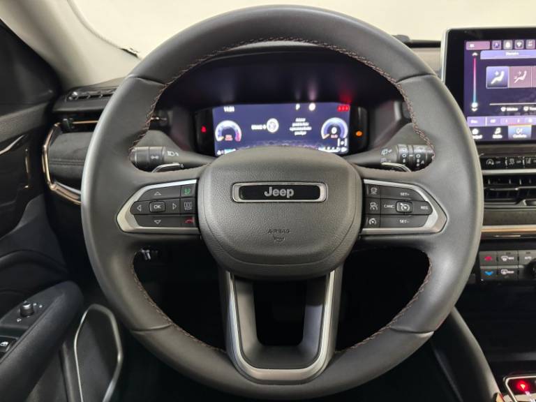 JEEP - COMMANDER - 2023/2023 - Dourada - R$ 167.900,00