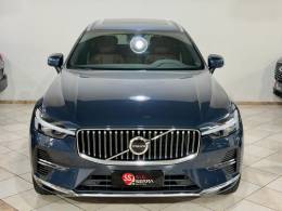 VOLVO - XC60 - 2021/2022 - Azul - R$ 236.900,00