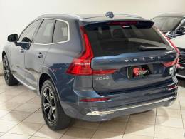 VOLVO - XC60 - 2021/2022 - Azul - R$ 236.900,00