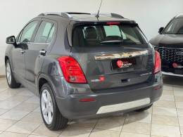 CHEVROLET - TRACKER - 2015/2015 - Cinza - R$ 68.900,00