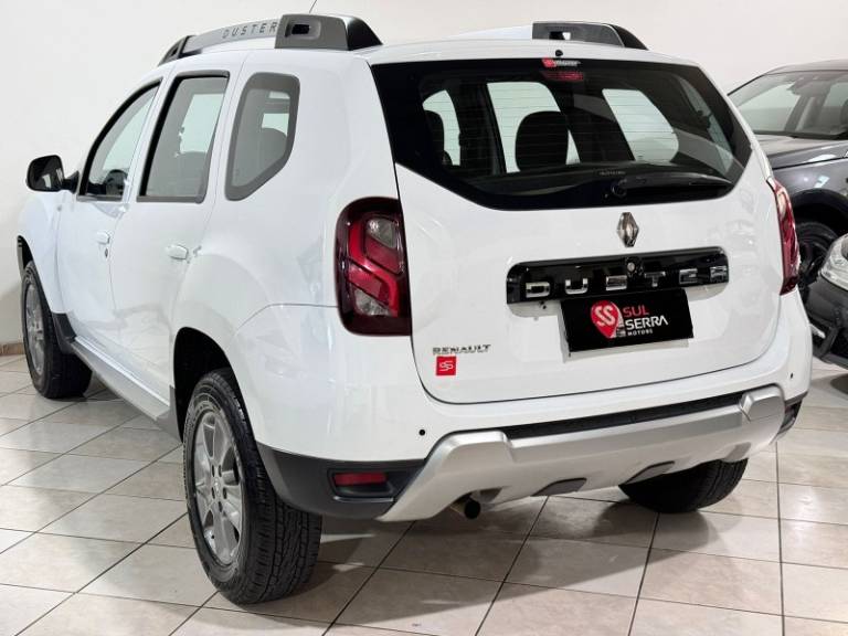 RENAULT - DUSTER - 2017/2017 - Branca - R$ 65.900,00