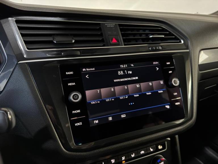 VOLKSWAGEN - TIGUAN - 2019/2020 - Prata - R$ 167.900,00