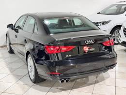 AUDI - A3 - 2015/2015 - Preta - R$ 88.900,00