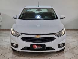 CHEVROLET - ONIX - 2016/2017 - Branca - R$ 61.900,00