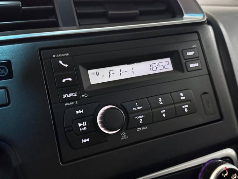 HONDA - FIT - 2018/2018 - Prata - R$ 76.900,00