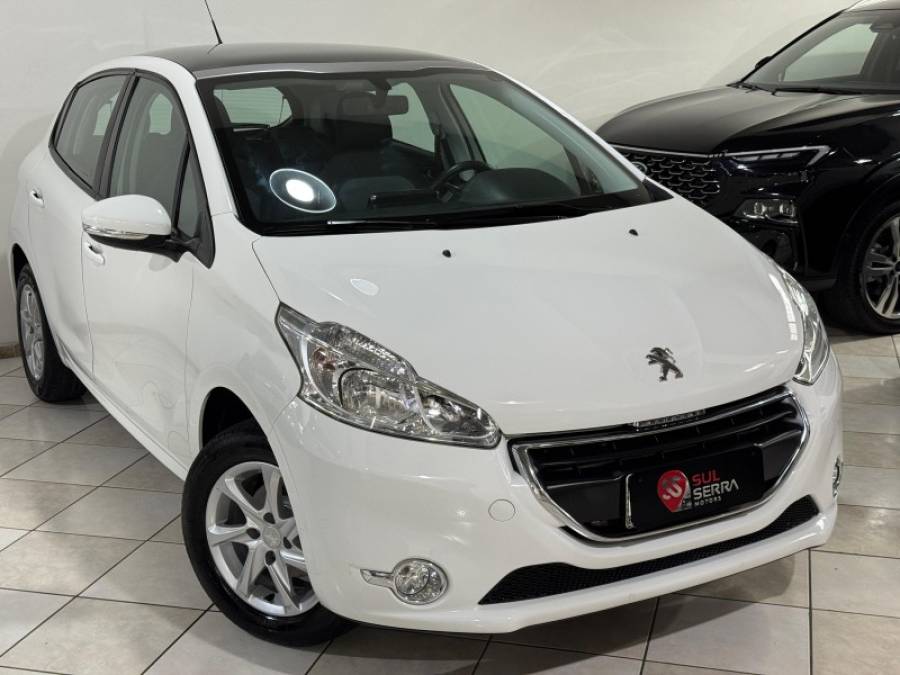 PEUGEOT - 208 - 2015/2016 - Branca - R$ 49.900,00