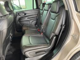 JEEP - COMMANDER - 2023/2023 - Dourada - R$ 167.900,00