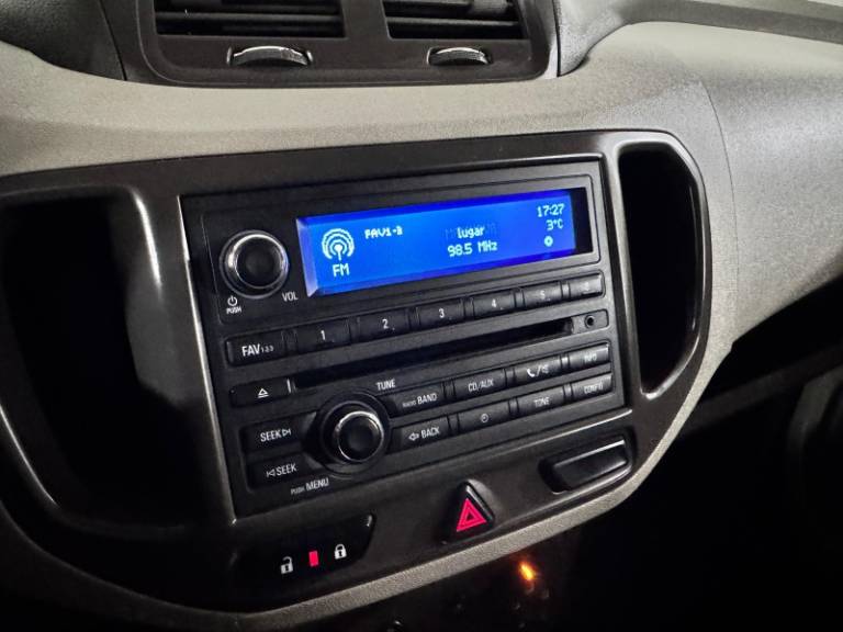 CHEVROLET - SPIN - 2014/2015 - Cinza - R$ 49.900,00