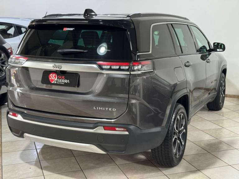JEEP - COMMANDER - 2023/2024 - Cinza - R$ 176.900,00