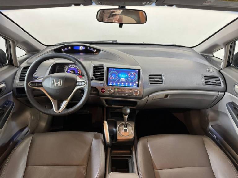 HONDA - CIVIC - 2010/2010 - Preta - R$ 55.900,00
