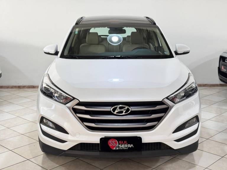 HYUNDAI - TUCSON - 2021/2022 - Branca - R$ 122.900,00