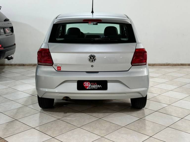 VOLKSWAGEN - GOL - 2022/2023 - Prata - R$ 56.900,00